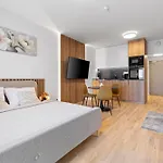 Modern Stylish With Castle View 아파트 브라티슬라바